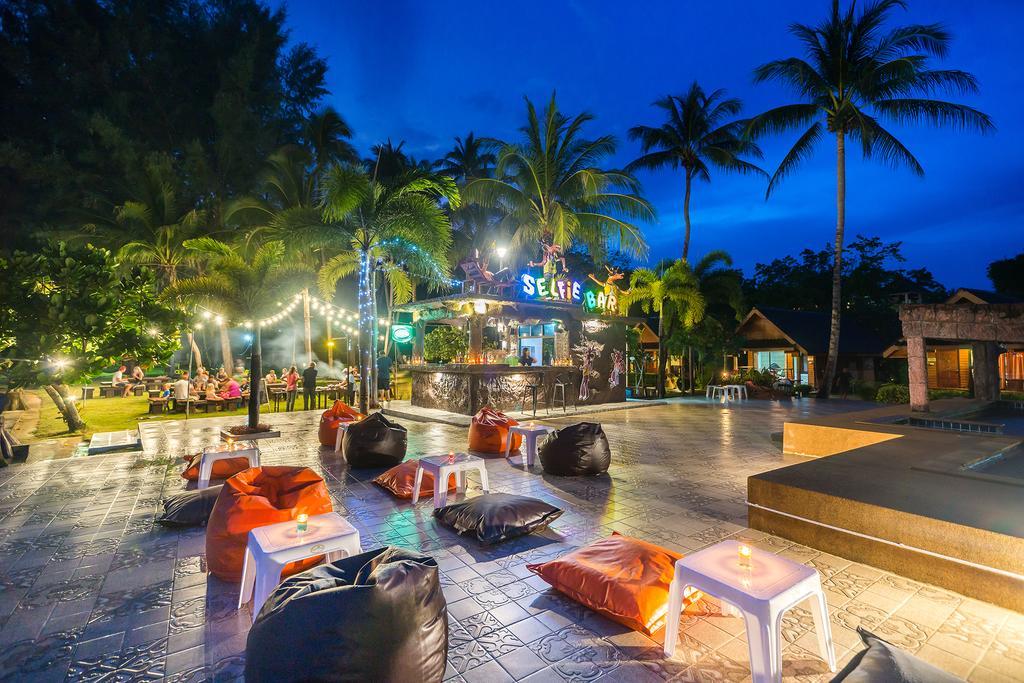 Kaw Kwang Beach Resort - Sha Extra Plus Koh Lanta Bagian luar foto
