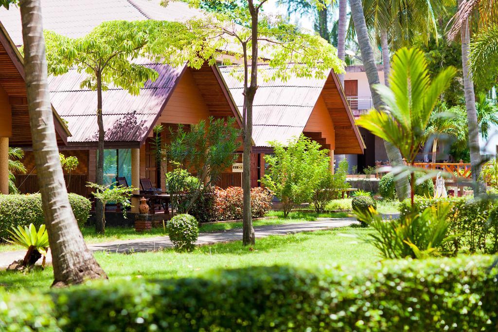 Kaw Kwang Beach Resort - Sha Extra Plus Koh Lanta Bagian luar foto